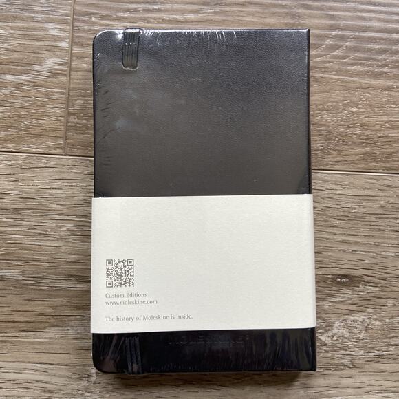 Moleskine Custom University of Chicago Notebook 5 3/8" x 3 1/2" Black Hard Cover - Picture 2 of 6